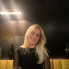 Claire profile picture