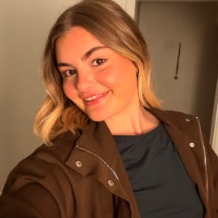 babysitter near me Lara