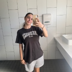 Emily profile picture