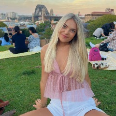 Sabrina profile picture