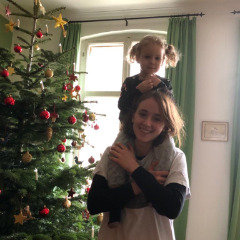 Helen profile picture