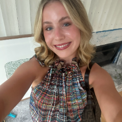 Lily profile picture