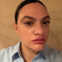 Claudia profile picture