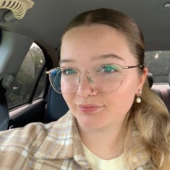 Laura profile picture