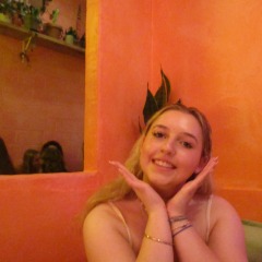 zoe profile picture