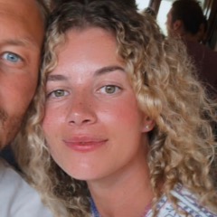 Ellie profile picture