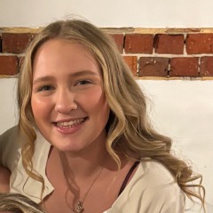 Ellie profile picture