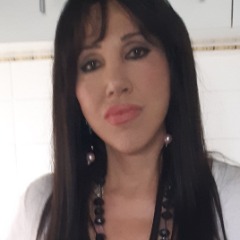 Esther profile picture