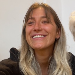 Emilia profile picture