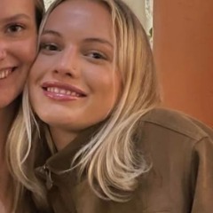 saskia profile picture