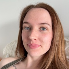 Laura profile picture