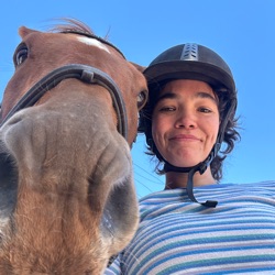 Emily profile picture