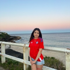 Naomi profile picture