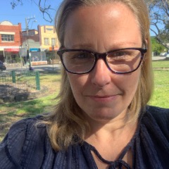 Angela profile picture