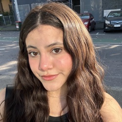Andrea profile picture