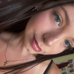 Holly profile picture