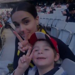 Khloe profile picture