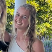 Holly profile picture