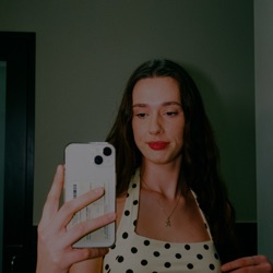 Chloe profile picture
