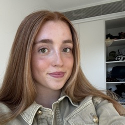 Robyn profile picture