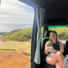 Laura profile picture
