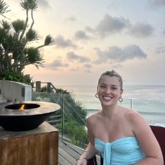 Lola profile picture