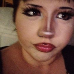 Holly profile picture