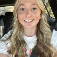 chloe profile picture