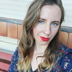Julia profile picture