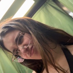 Holly profile picture