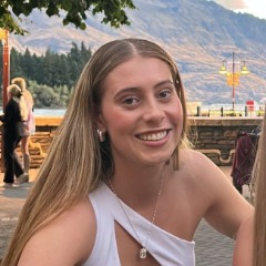 chloe profile picture