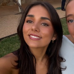Holly profile picture