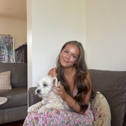 Ella profile picture