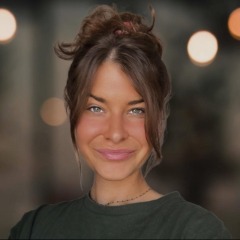 Adela profile picture