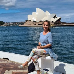 Henriett profile picture