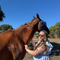 Eluned profile picture