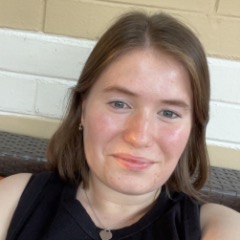 Emily profile picture