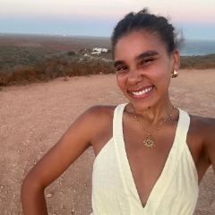 Halle profile picture
