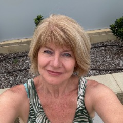 Carolyn profile picture