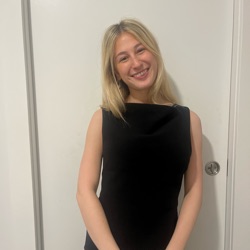 Emily profile picture