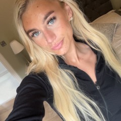 Ellie profile picture