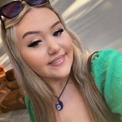 molly profile picture