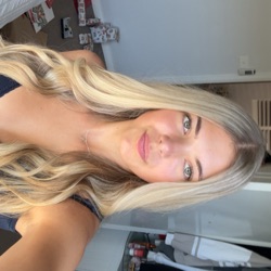 Chloe profile picture