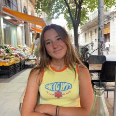 Holly profile picture