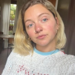 Lily profile picture