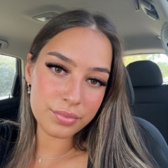 Hollie profile picture