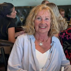 Carolyn profile picture