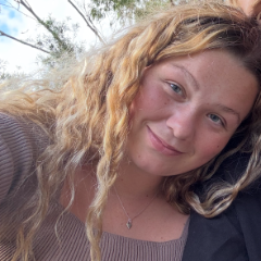 Leah profile picture