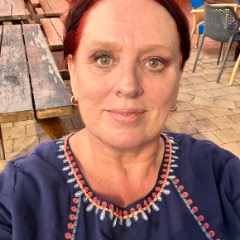 kelly profile picture