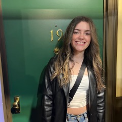 Emily profile picture